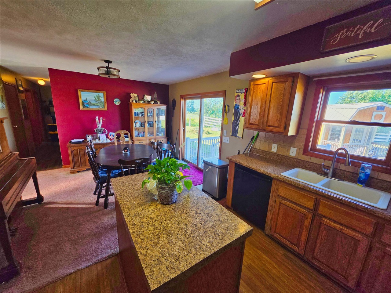 11905 Coman Road Property Photo 12