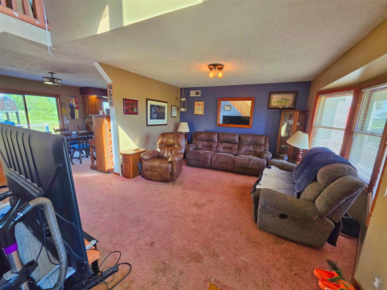 11905 Coman Road Property Photo 14