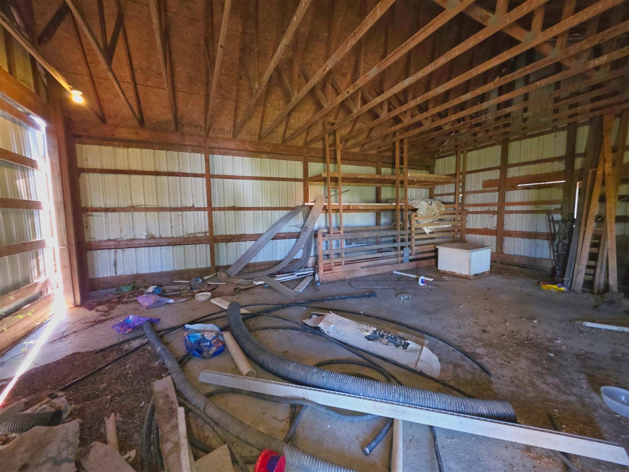 11905 Coman Road Property Photo 33