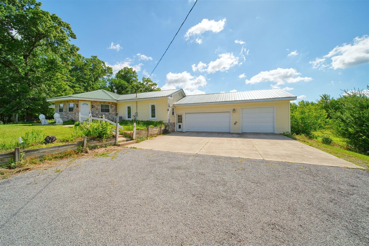 5995 N Sandstone Road Property Photo 2