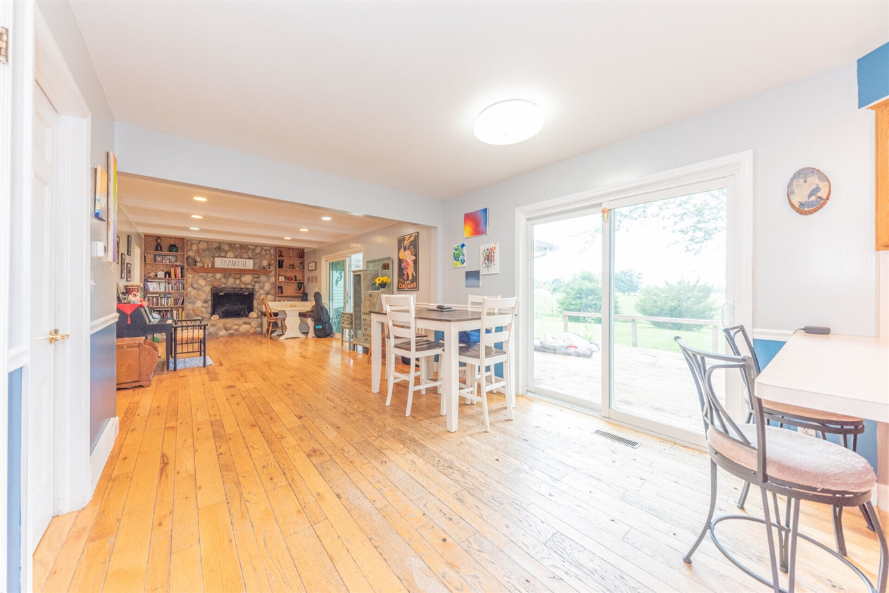 3559 Meadow Lane Property Photo 3