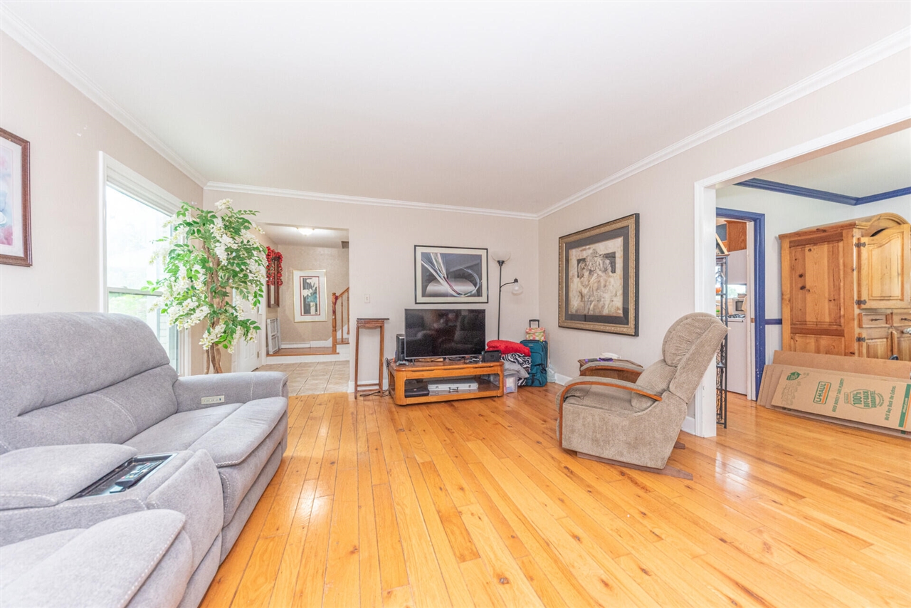 3559 Meadow Lane Property Photo 8