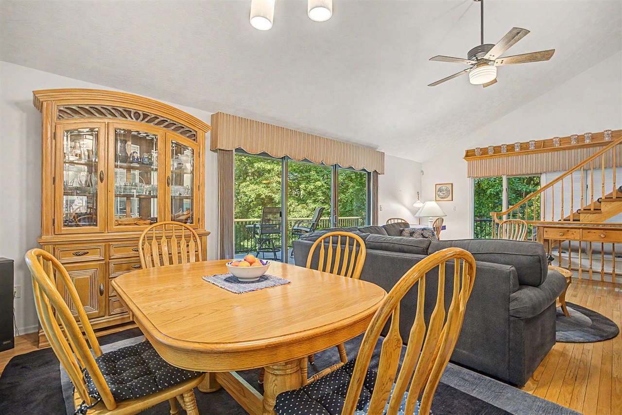 12017 Lilac Lane Property Photo 7
