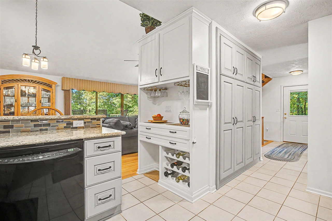 12017 Lilac Lane Property Photo 10