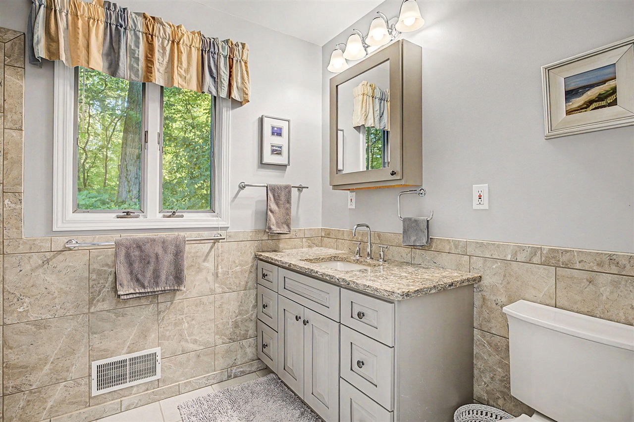 12017 Lilac Lane Property Photo 17