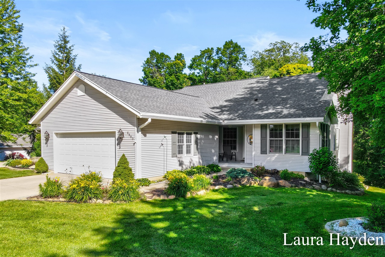 6880 Beechwood Drive Property Photo 8
