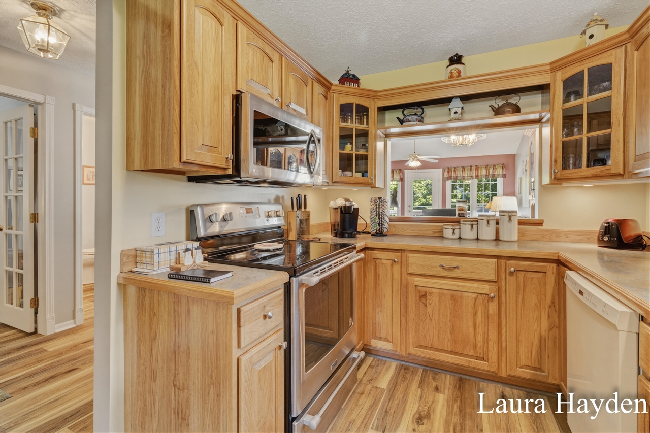 6880 Beechwood Drive Property Photo 18
