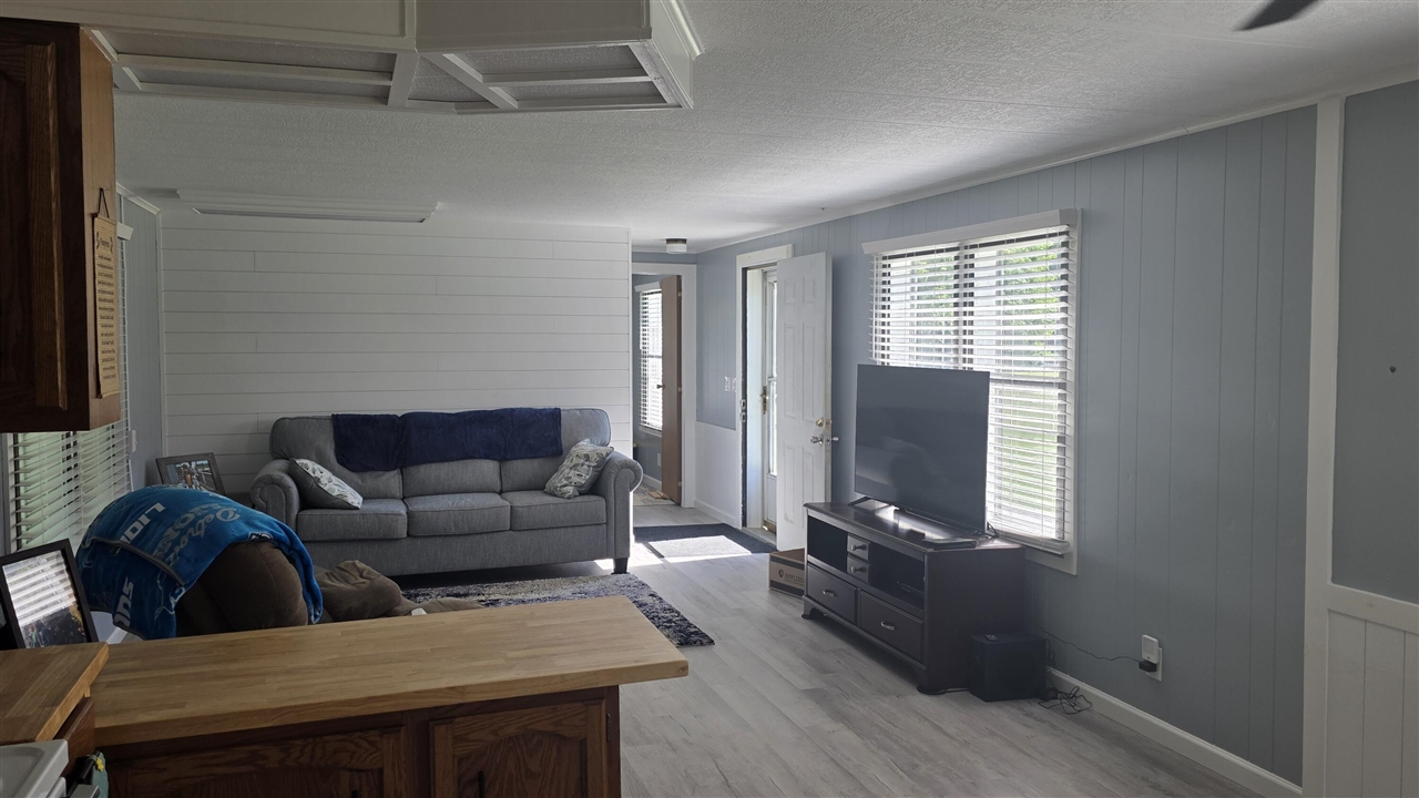 6505 E Dewey Road Property Photo 9