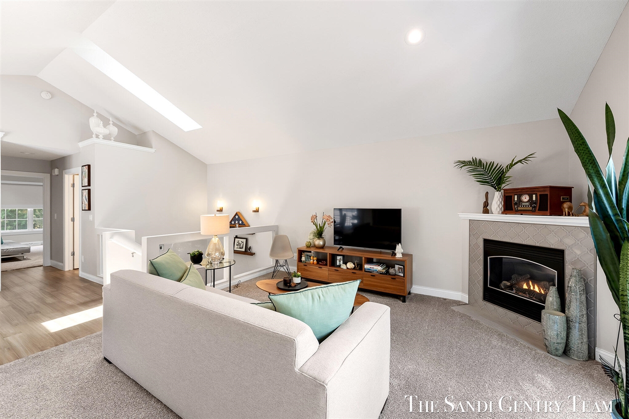 931 Bluff Creek Drive Property Photo 10