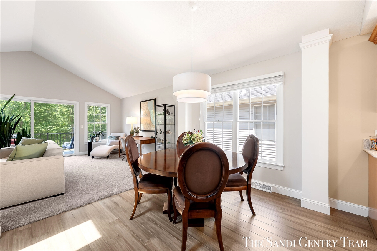 931 Bluff Creek Drive Property Photo 12