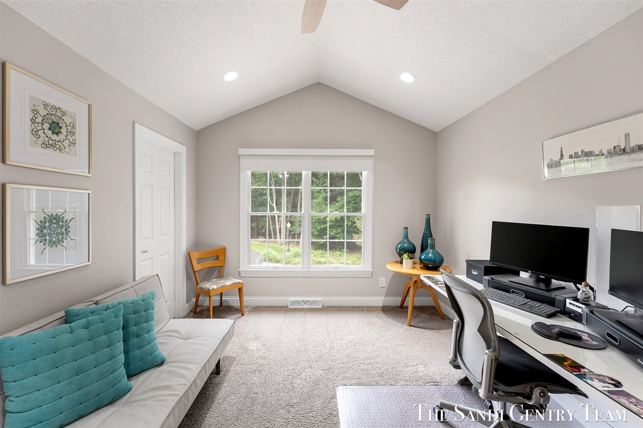 931 Bluff Creek Drive Property Photo 19