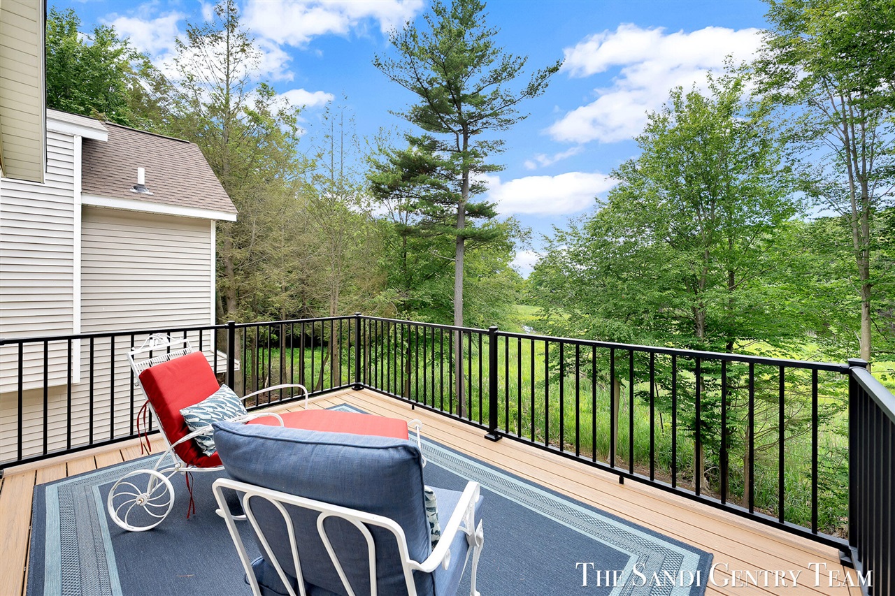 931 Bluff Creek Drive Property Photo 32