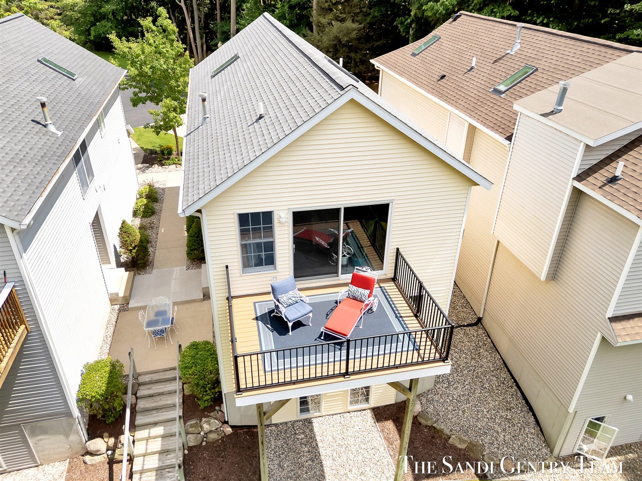 931 Bluff Creek Drive Property Photo 35