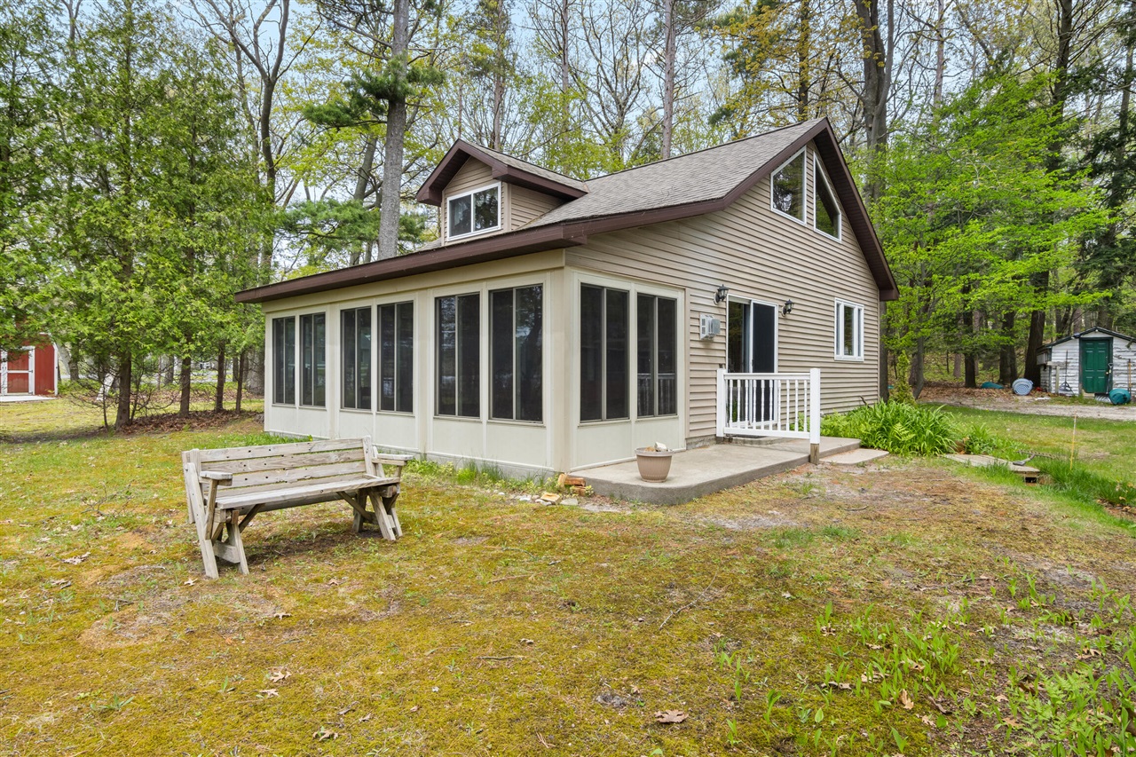 63 E Piney Road Property Photo 1