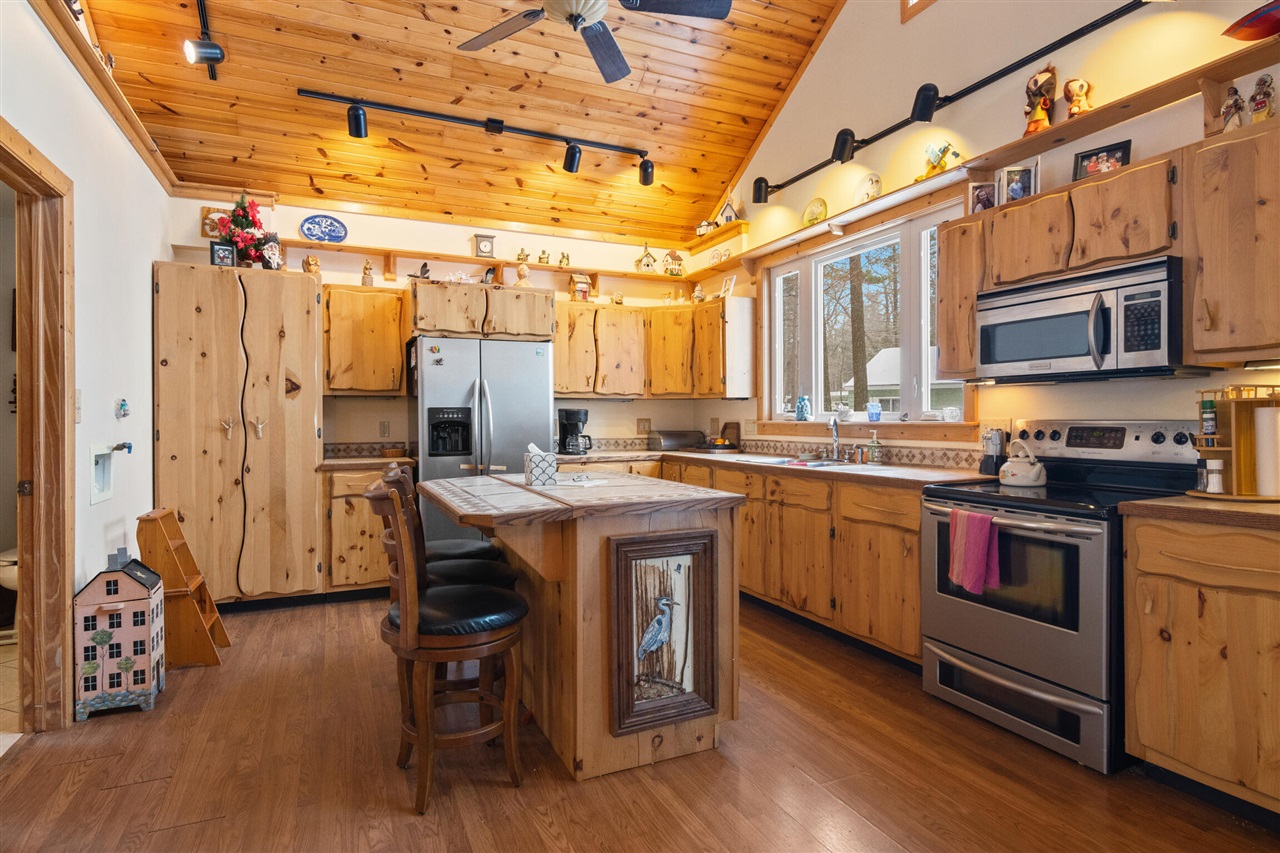 63 E Piney Road Property Photo 4