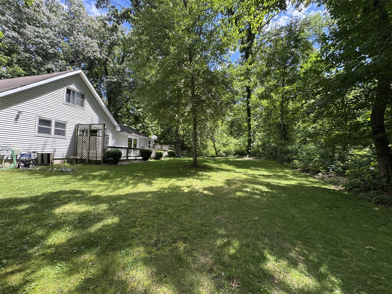 52985 Twin Lakeview Drive Property Photo 11