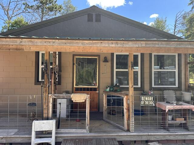 164 W 10 Mile Property Photo 3