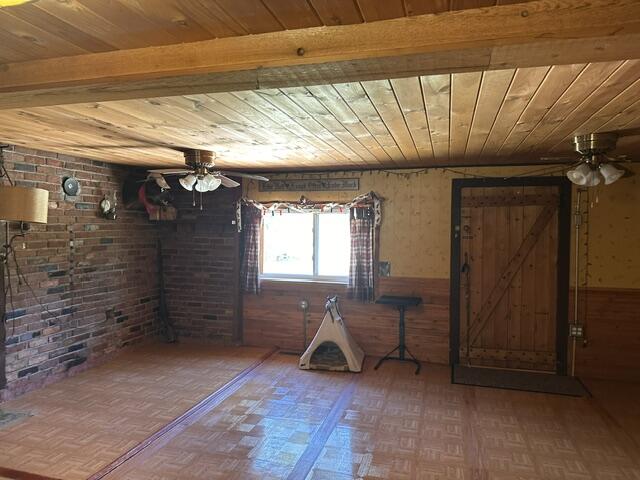 164 W 10 Mile Property Photo 9