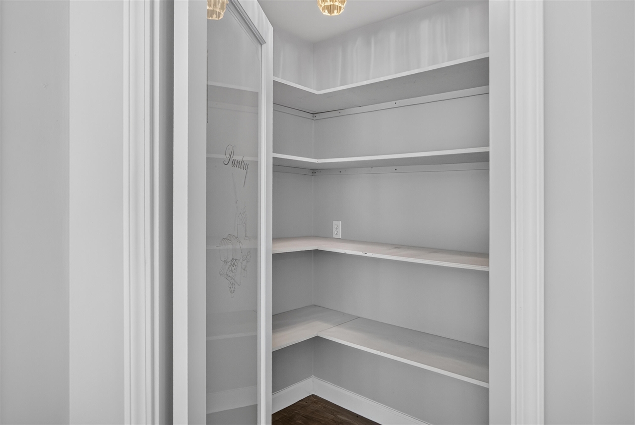 6961 Suncrest Drive Property Photo 28
