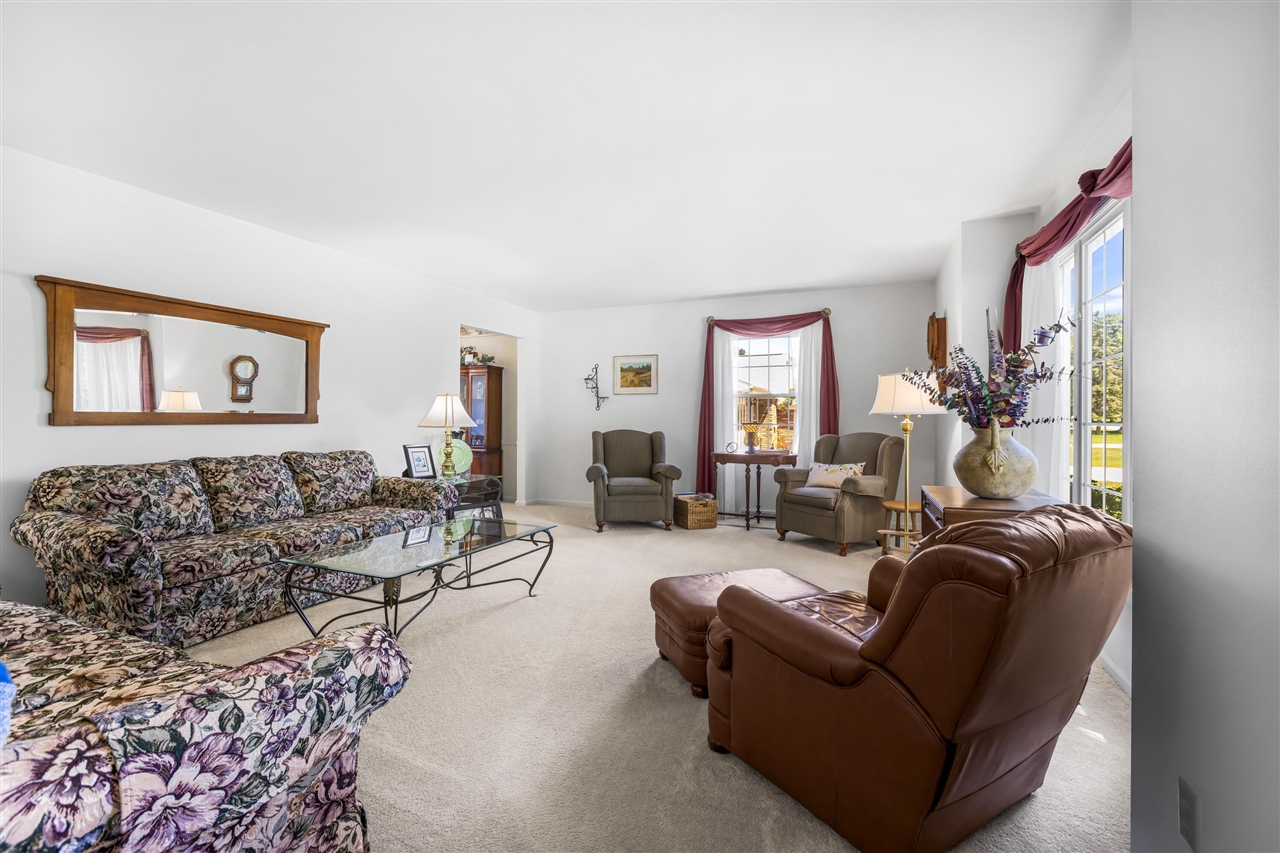 408 S Moorland Drive Property Photo 3
