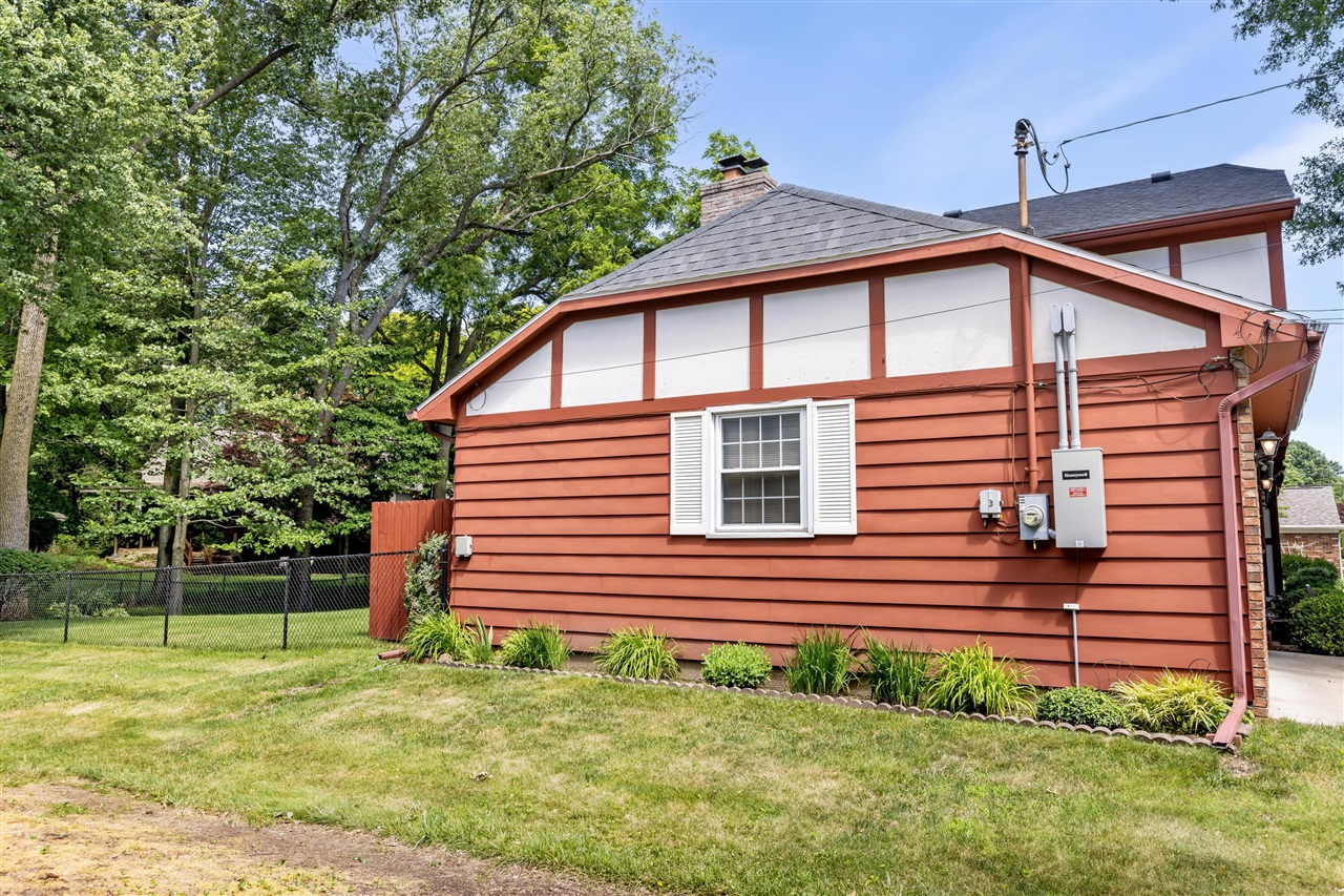 408 S Moorland Drive Property Photo 23