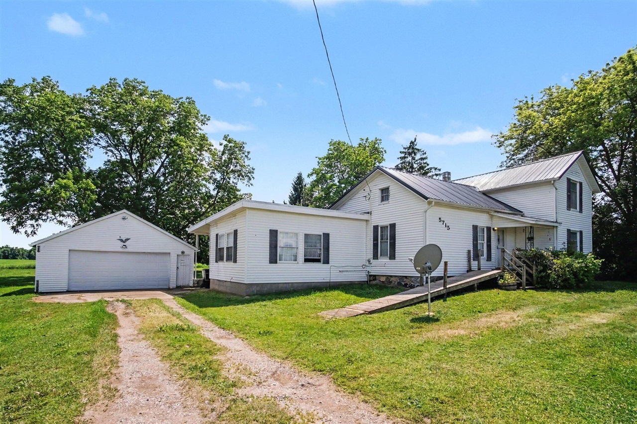 5715 Potters Road Property Photo 1