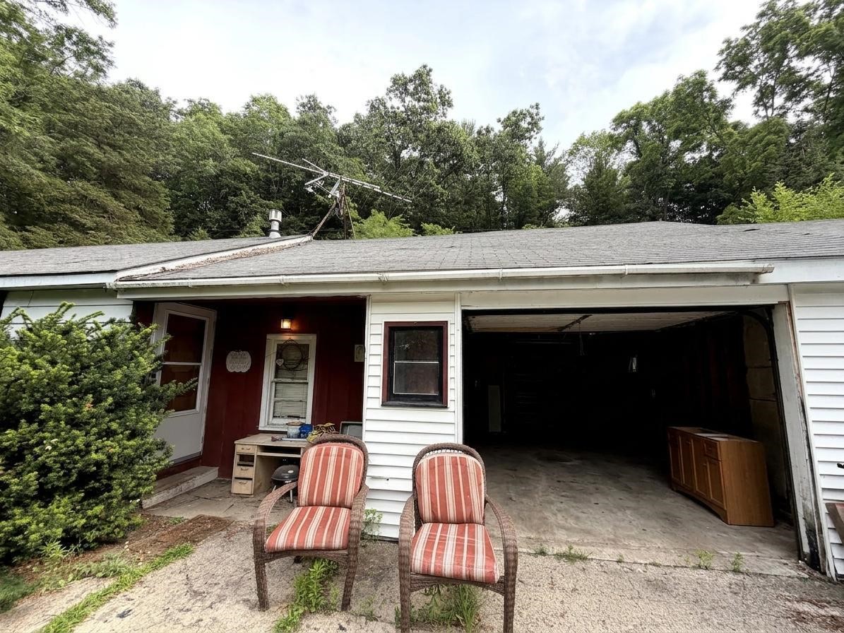 4882 W Bluewater Highway Property Photo 3