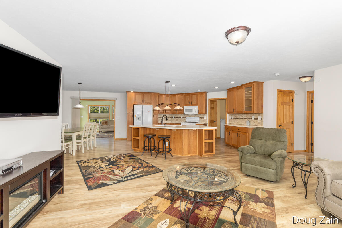 13611 Snapdragon Lane Property Photo 7