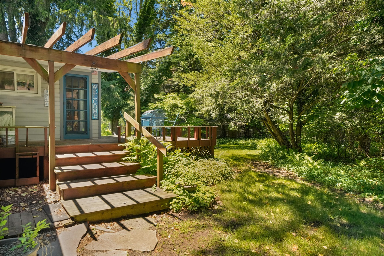 12274 Red Arrow Highway Property Photo 27