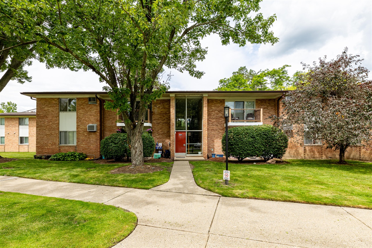 1213 Island Drive Property Photo 1