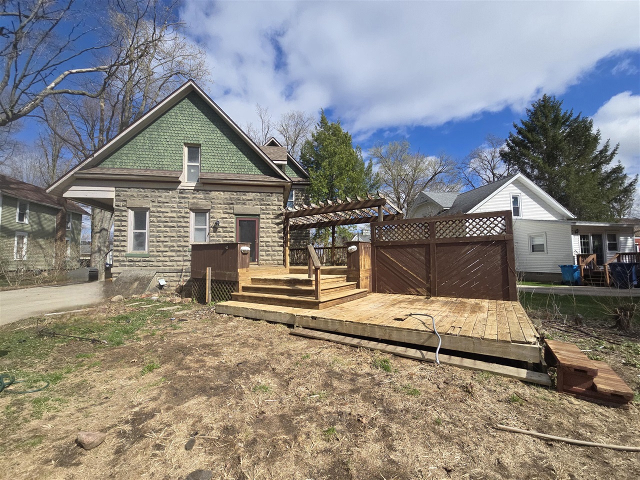 622 Maple Street Property Photo 7