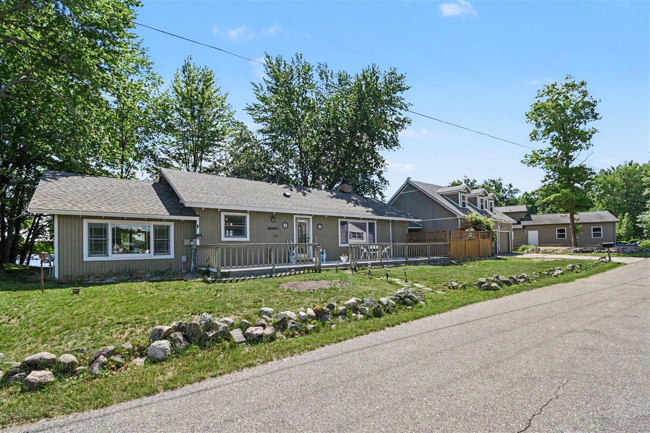 7848 Bay Meadow Property Photo 9
