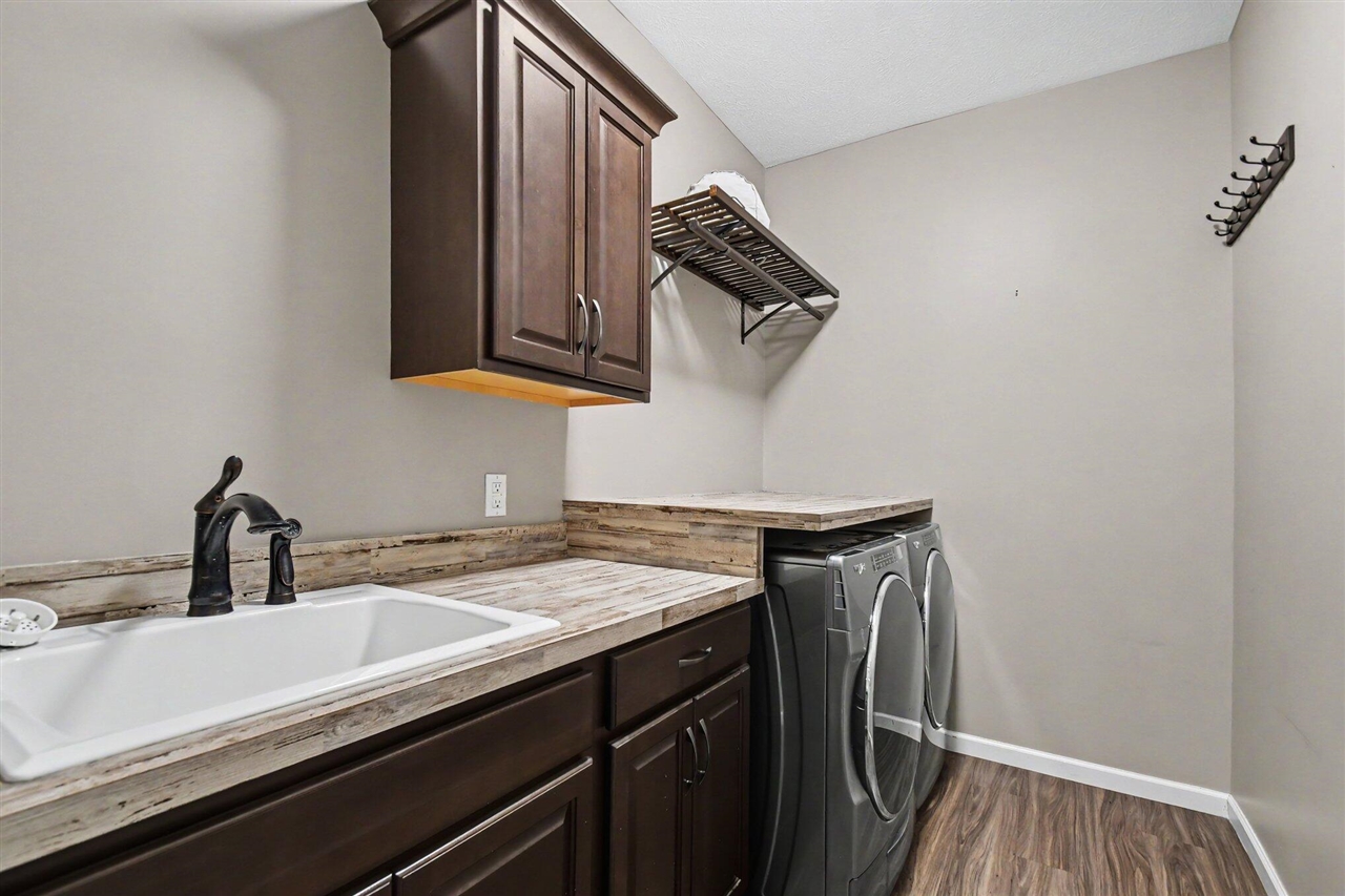3181 Chamberlain Road Property Photo 24
