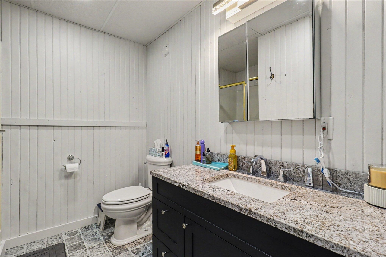 7245 River Road Property Photo 19