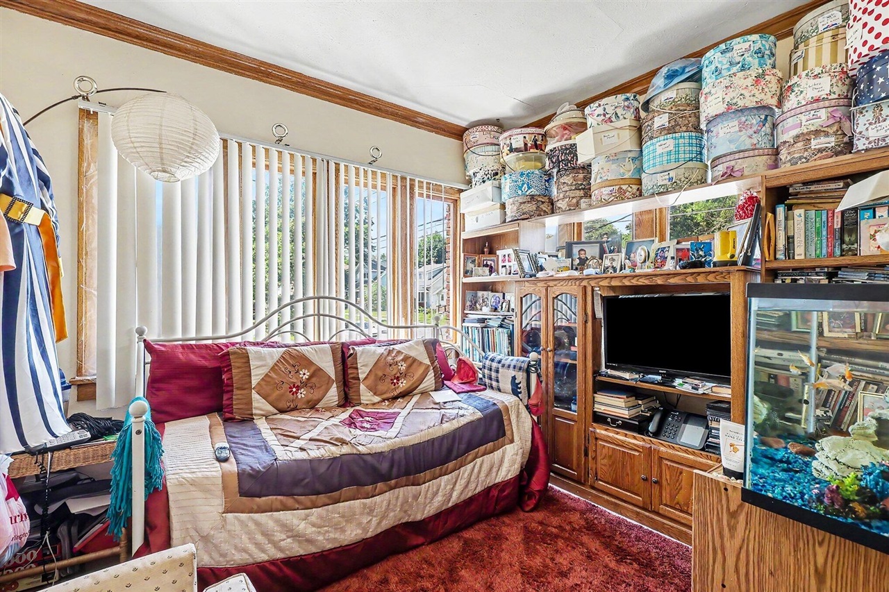 1202 Alexander Street Property Photo 6