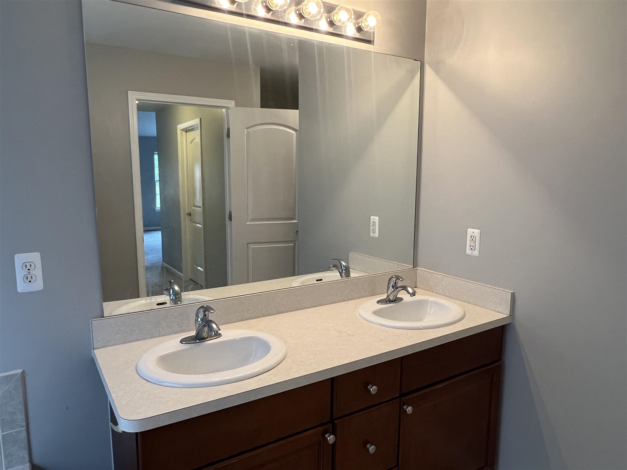 24668 Thatcher Drive Property Photo 21