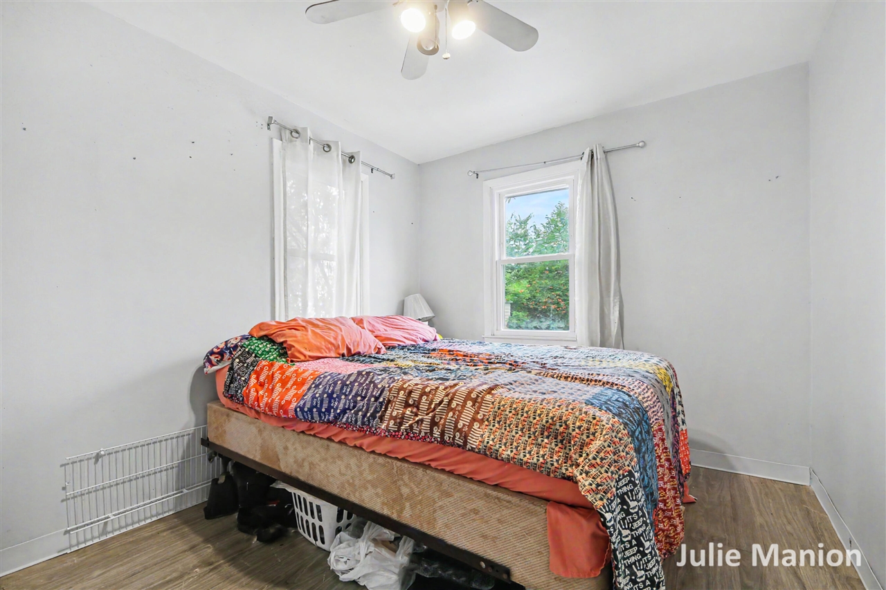 1829 Delwood Avenue Property Photo 12