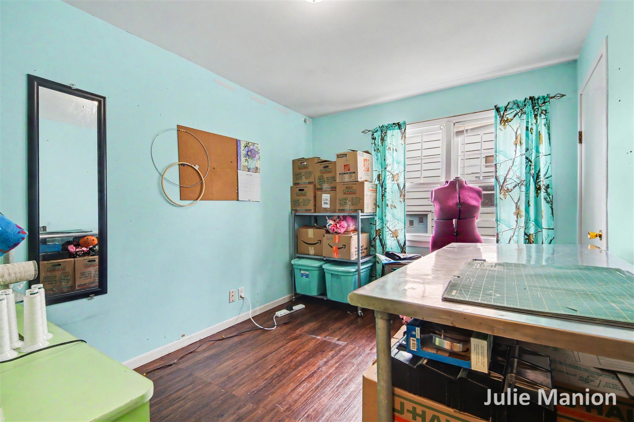 1829 Delwood Avenue Property Photo 14