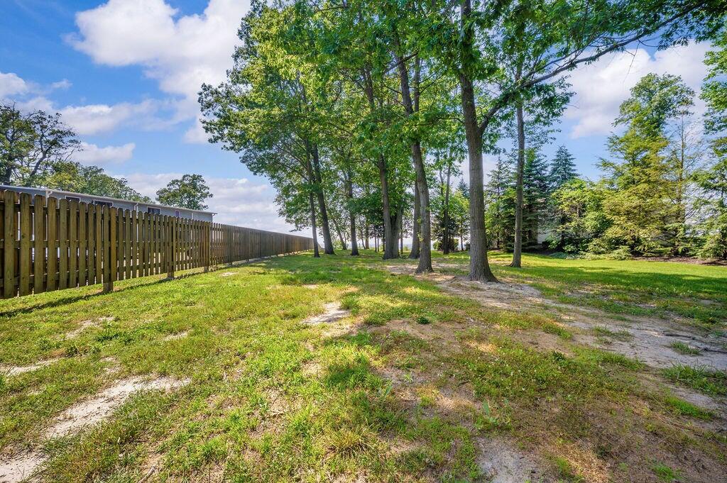 4830 Lakeside Lane Property Photo 7