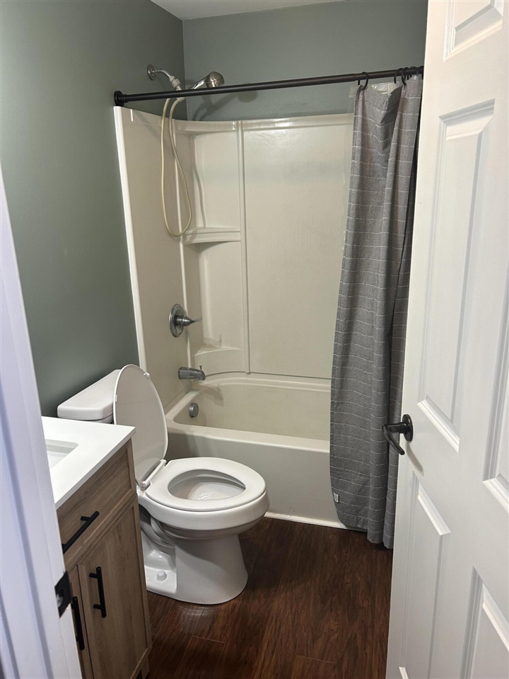 45 E 18th Street Property Photo 19