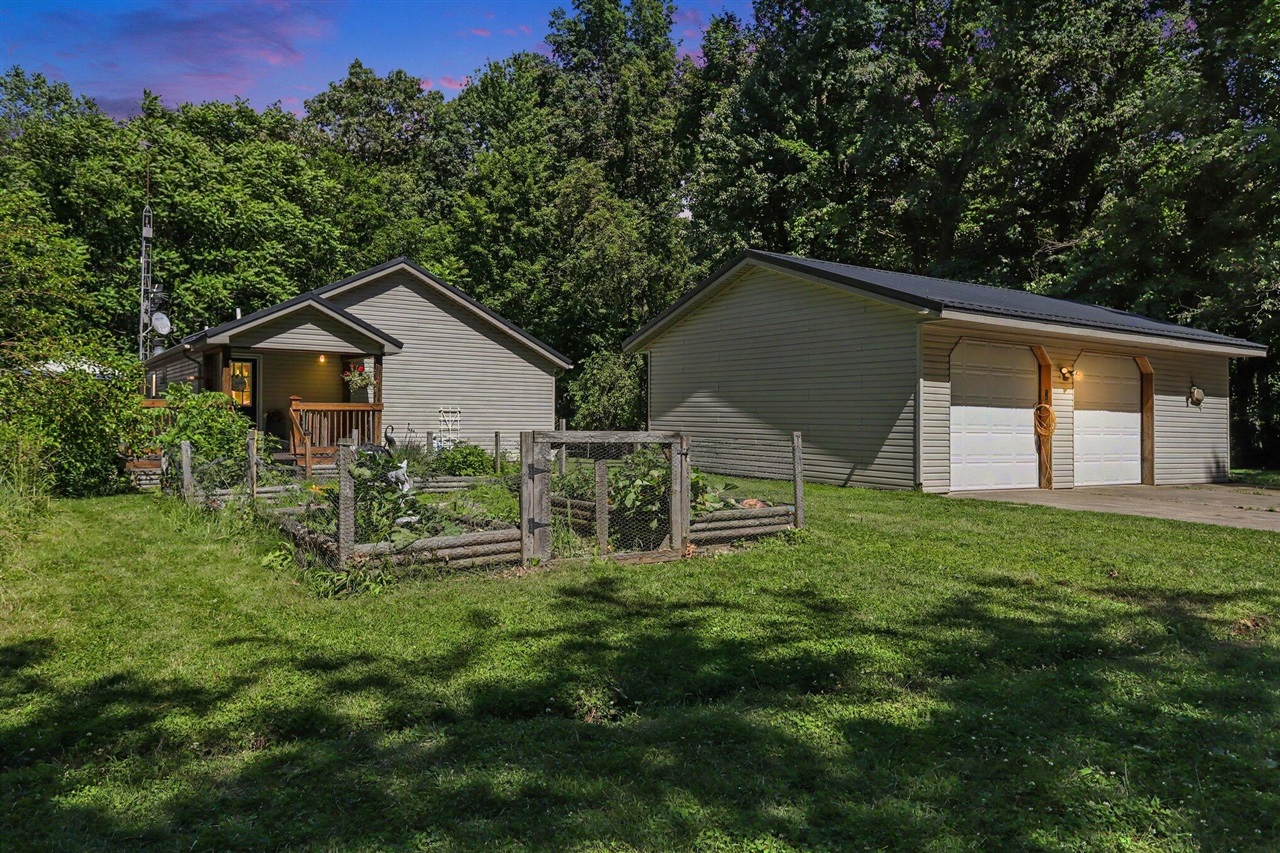 67526 Thunderbird Drive Property Photo 1