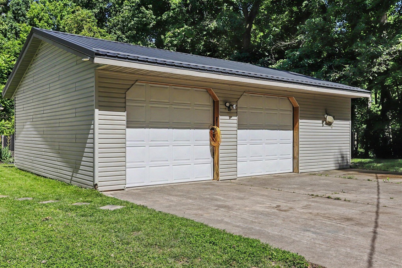 67526 Thunderbird Drive Property Photo 2