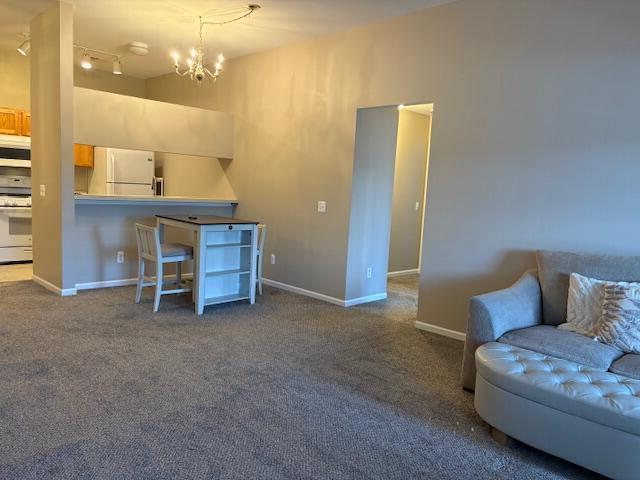 2692 S Knightsbridge Circle Property Photo 4