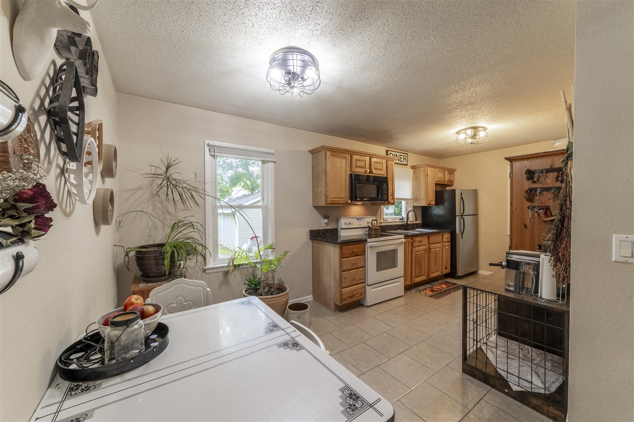 1148 Lavette Avenue Property Photo 9