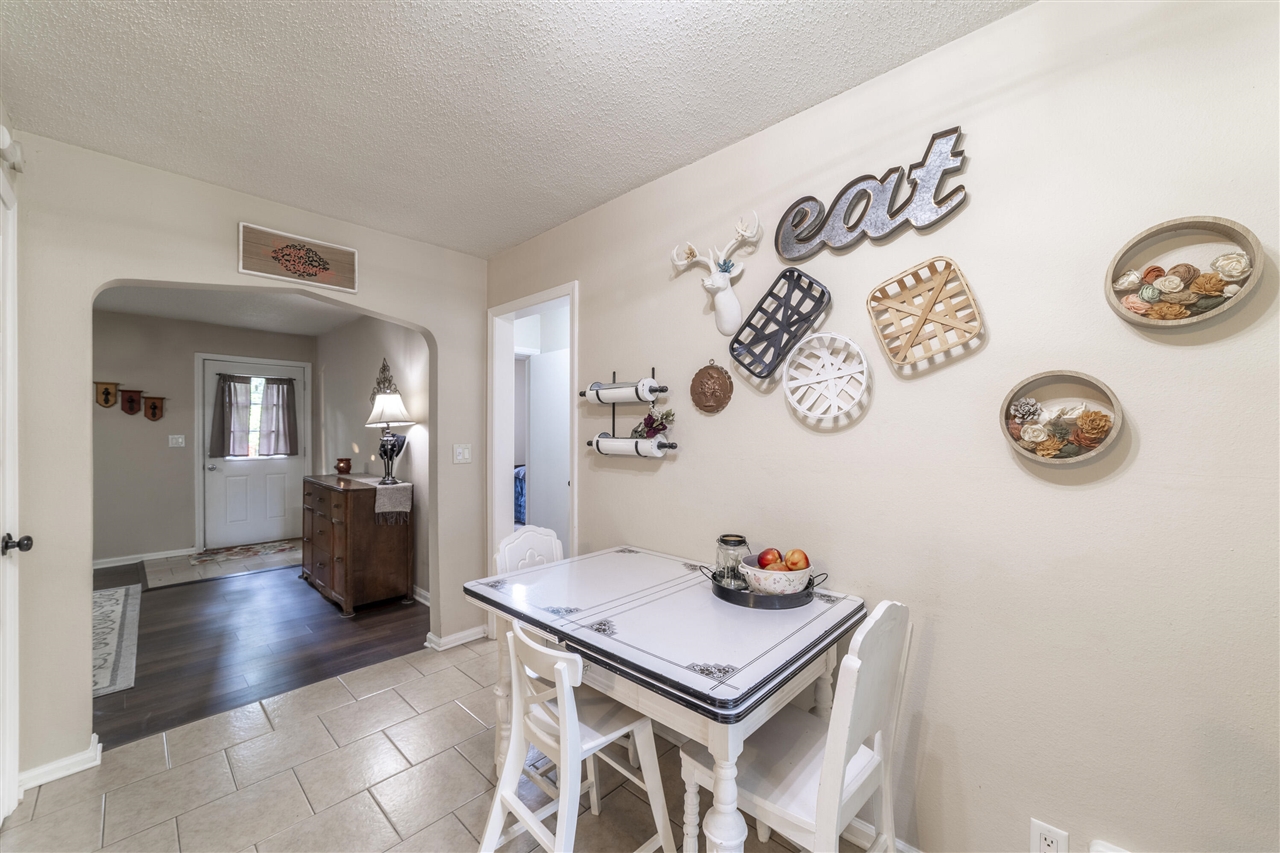 1148 Lavette Avenue Property Photo 11