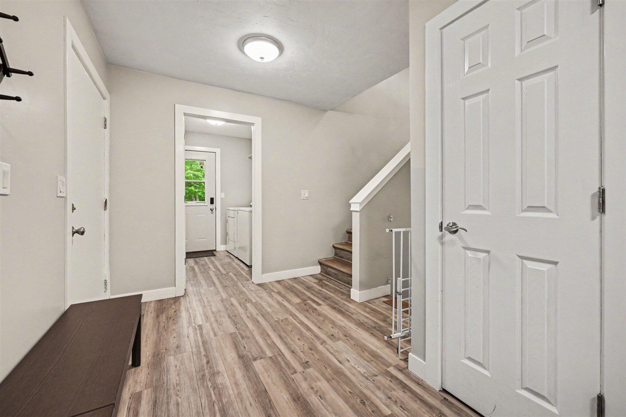 3920 Simonelli Road Property Photo 4