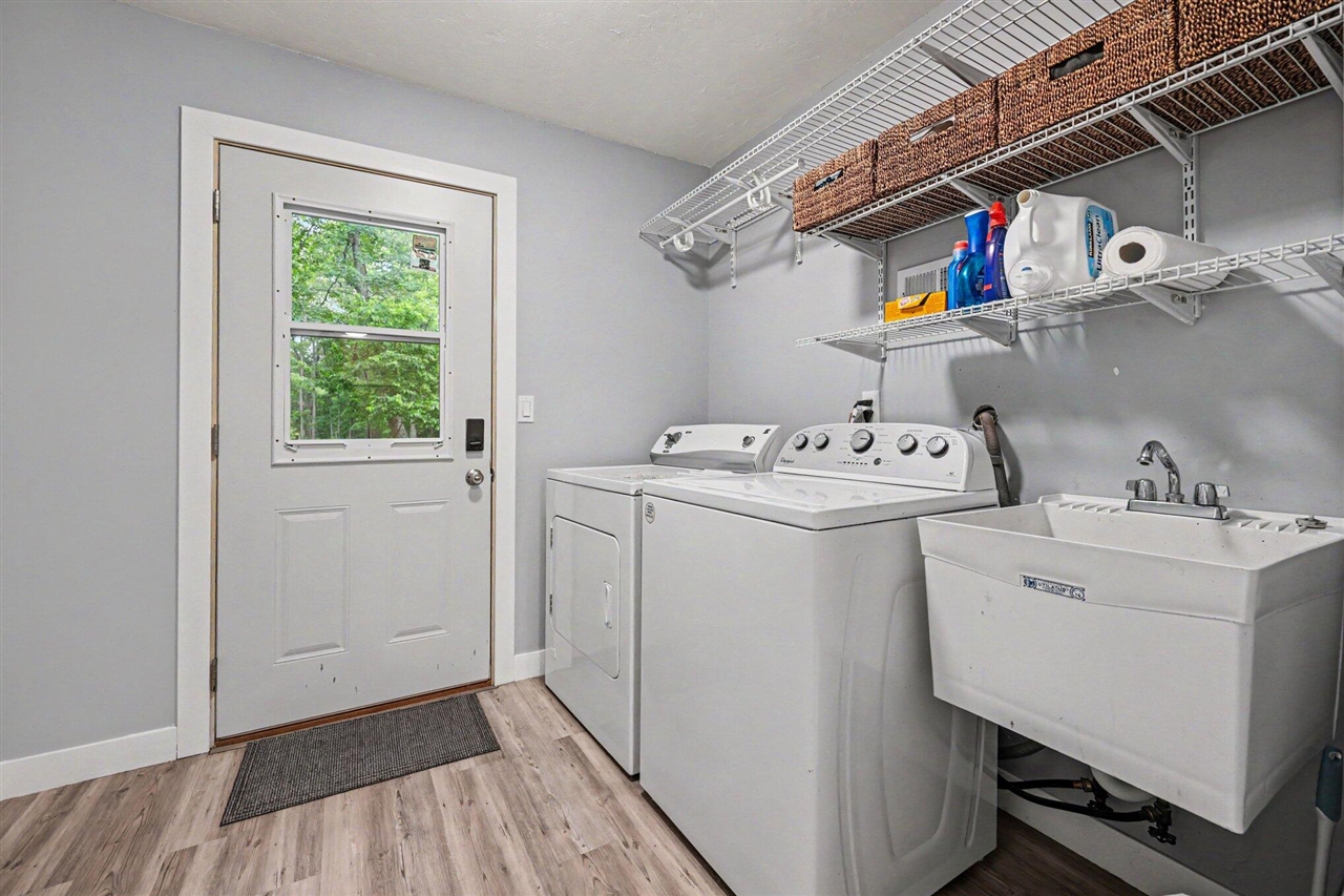 3920 Simonelli Road Property Photo 5
