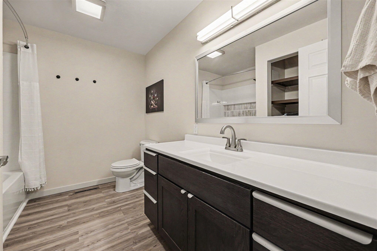 3920 Simonelli Road Property Photo 11