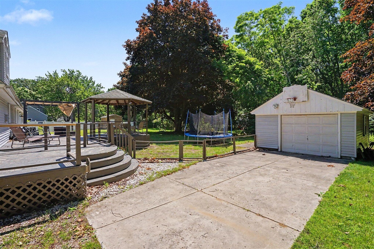 16962 Ransom Street Property Photo 25