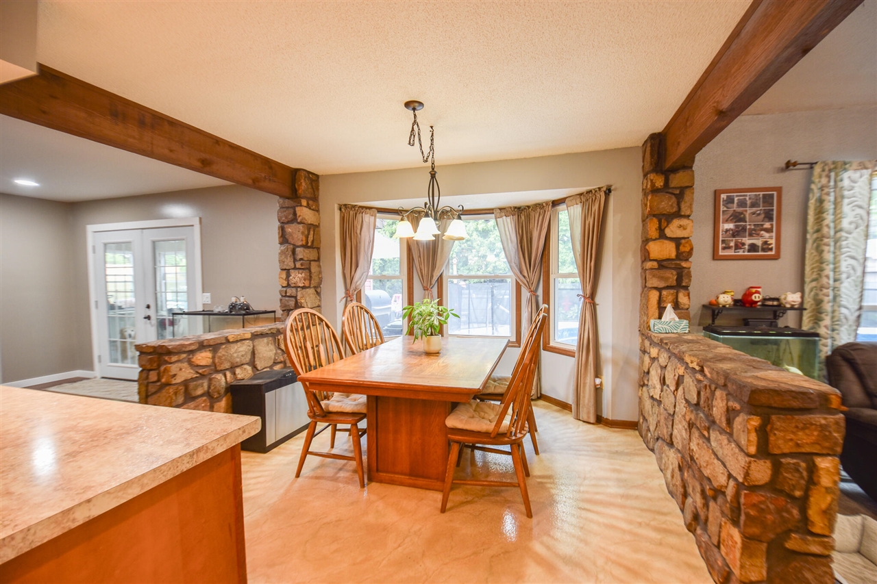 17 Linda Lane Property Photo 16